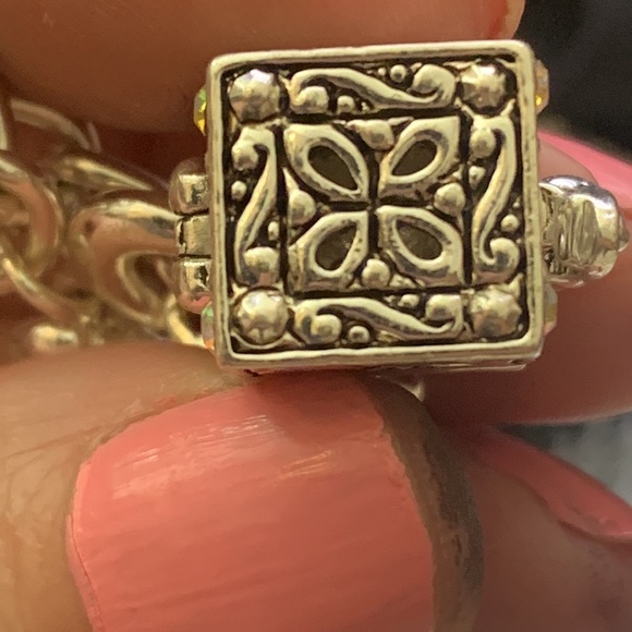 Prayer Box inspirational Necklace. - Picture 8 of 10